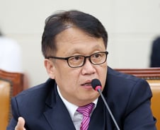 "산업銀, 계열사 대우조선해양 억대 연봉 '유명무실' 자문역 방치"