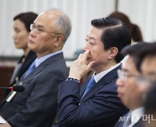 증인이 발목잡은 메르스 국감 끝내 무산