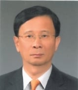 [기고]누가 애널리스트에게 돌을 던질 수 있나