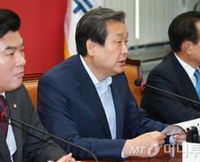 김무성 "민노총, 국민정서 몰라…노동개혁 발목"