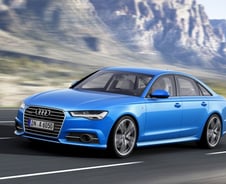 [시승기]도심을 질주하는 세련된 야수···뉴 아우디 'S6'