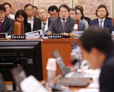 "편법 넘어 탈법"…'30초'에 목숨 거는 국회의원들