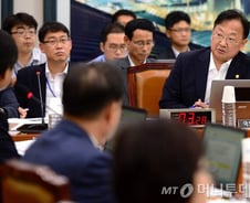 벤츠, 아우디 사장도 국감 증인 명단 포함…독일차 CEO 줄줄이 국회行