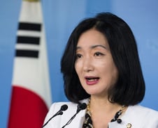 "국민연금, 투자금액 절반 5대 기업에... 투자 다변화 필요"