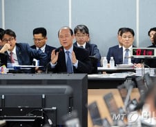 "국민연금의 삼성 합병 찬성은 삼성 눈치보기 결과" 野 집중 공격