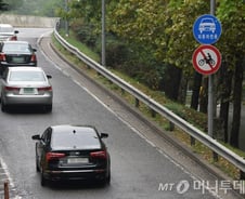 벤츠결함 논란 '자동차 시동꺼짐', 3년새 두배 증가