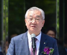 [상임위동향] 농해수위, 김인호 한국무역협회장 동행명령장 발부