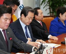 김무성, 文 '국정교과서 토론' 제안 거부 "공방할 일 아냐"