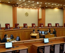 한국사 교과서 국정화 강행, 헌법소원 가능할까