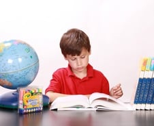 끊기 힘든 사교육, 가난으로 가는 지름길