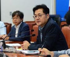 [300어록] 홍익표 "국정교과서는 이카루스의 날개…이성을 좀 찾으세요"