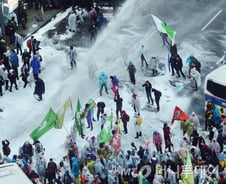 경찰 "민중총궐기 '불법폭력시위' 변질, 불법행위 즉각 검거"