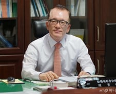 "내년부터 공무원연금 5년간 동결·지급정지, 파장 상당할 것"