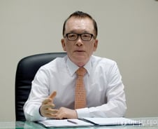 33년 연금전문가, "은퇴 후 명함엔 옛 직함 빼시라"