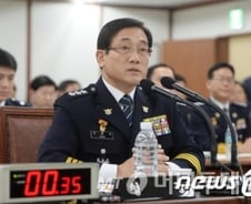 경찰 "과잉진압 없었다", 쓰러진 농민에 '물대포' 지적엔…