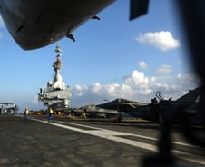 프랑스, '유럽 최강 화력' 샤를드골 항공모함 시리아에 파견