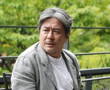 [단독]최민식, 대종상 불참 속사정..허리부상 아닌 모친상 때문