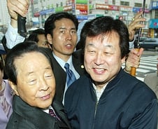 [YS서거]'상도동 막내' 김무성, 그를 키운건 8할이 YS