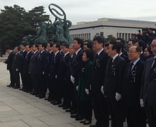 [YS서거]새누리 의원들 합동 분향…"개혁정신 잘 받들 것"