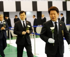 [YS서거]"지방자치 전면 부활시킨 대통령, 역사에 남을 것" 