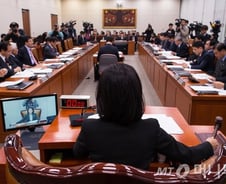 [본회의통과]예금자 보호 확대 · 공립유치원 의무화(종합)