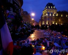 [르포]파리 테러 그 후…당당한 외침 "우리는 두렵지 않다" 