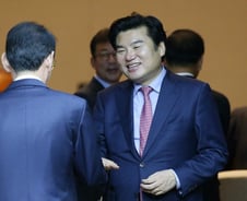 "나는 이종걸 스토커" 원유철의 '예산 전쟁'