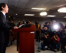 [일문일답]안철수 "文에 혁신전대 요구…설득 실패"