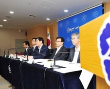 [문답]"대외경제 여건 녹록치 않아, 성장잠재력 회복 목표"