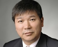 [단독]카카오뱅크에 오른팔 보내는 김남구 부회장