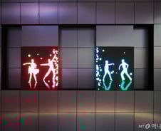 삼성전자, 170형 TV·모양 변하는 TV '미래 제품' 공개