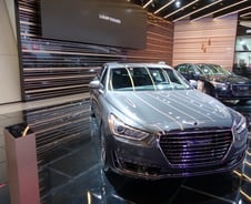 디트로이트는 온통 '블랙'…모터쇼 '럭셔리' 컨셉 대세