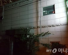 [단독]여관 '장기투숙' 60대男 목매 숨져…주인에 "신세 많았다"