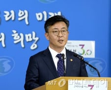 '개성공단 전면중단' 배경은? '혹독한 대가'로 대북제재 주도