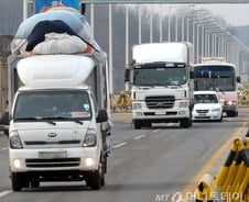 北 "개성공단 남측 인원 전면 추방, 자산동결"(상보)
