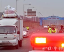 北 "개성공단 군사통제구역 선포"…軍, 대북 감시태세 강화 (종합)