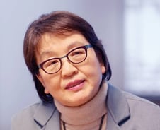 아버지 이어 6년째 관장직 맡은 김영나 국립중앙박물관장