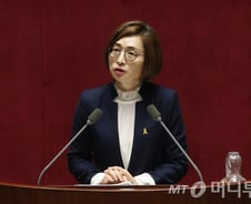 은수미 '필리버스터' 9시간…與 "그런다고 공천 못 받아" 고성