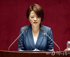 진선미, 필리버스터 18번째 주자로 등장…"'마리텔식' 소통 보여줄 것"