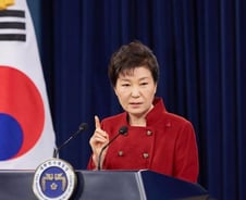 朴대통령 "유엔 대북제재 결의에 사의…北, 핵 포기 바란다"