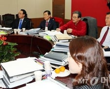 "전략공천은 꽃길?" 여야 대진표 윤곽 보니…