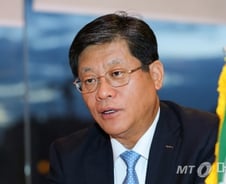 "수출쇼크 탈출방안은… '시장·품목 다변화' 과감한 구조개선"