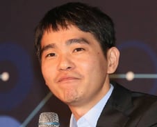 이세돌 "알파고 약점 2개 발견…흑돌 어려워해"