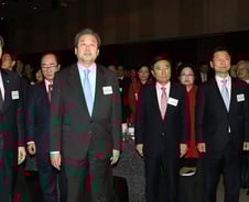 '캐스팅보트' 충청민심…믿고쓰는 '현역의원'