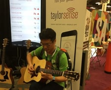 기타리스트의 큰 골칫거리 ‘습도’ 잡는 스마트 기타 세계 첫선