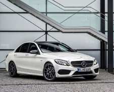 [시승기]더뉴 벤츠 C450 AMG 4MATIC, 이 차가 '엔트리'라고?