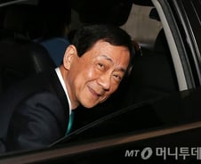 진영, '용산 비워놓은' 더민주행? "진의원 결정에 달렸다"
