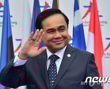 태국 총리도 반한 '태양의 후예'… 시청 독려 나서