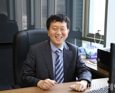 스카이라이프 "다채널 UHD 방송으로 시장 선도"