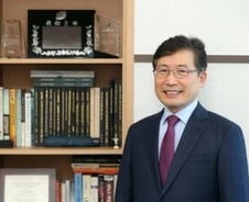 PKI 초석 다진 '홍 박사' 차세대 인증에도 도전 